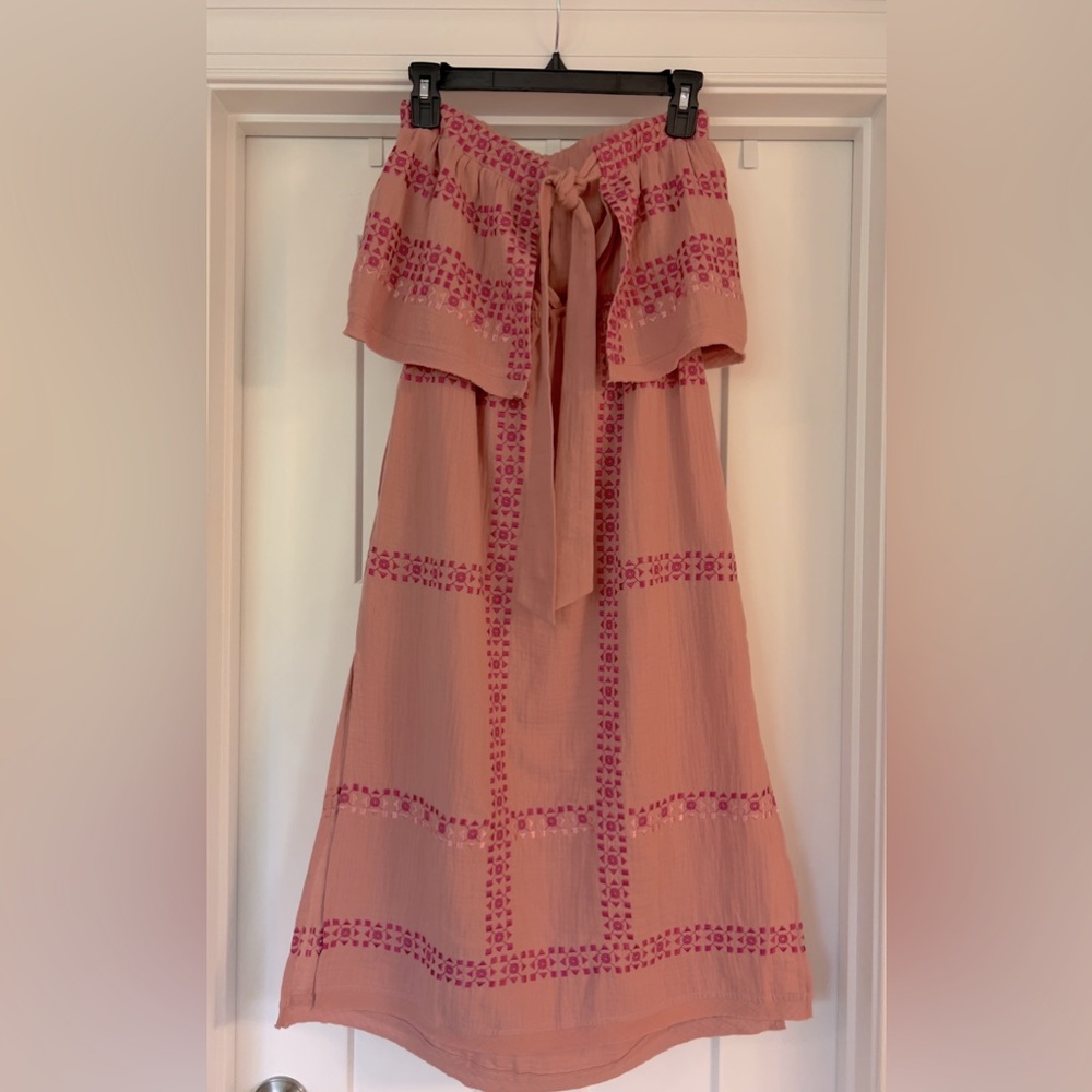 NWT Small Vici Exclusive X Fate Pink Strapless Midi Dress - Picture 2 of 7